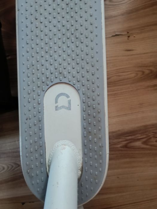 Vand trotineta xiaomy stare bună de funcționare.