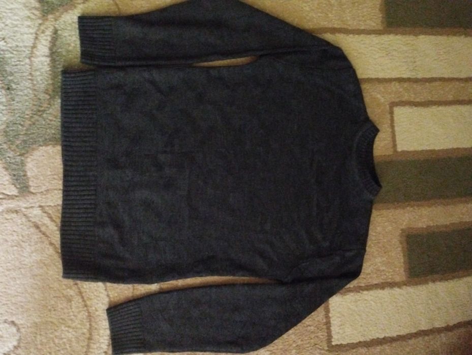 Свитер новый для мужчин