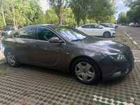 Vând opel insignia automată