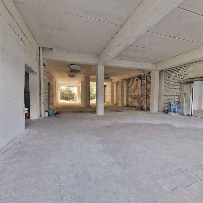 Продаётся Нежилое в Новостройке, 1 Этаж Полностью!  913 м2