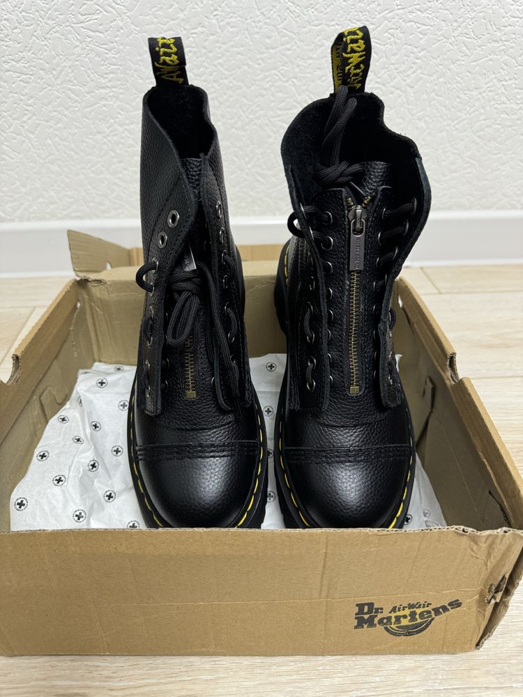 Ботинки Dr.Martens, новые, 40 размер ДОСТАВКА ТОЛЬКО ПО ТАШКЕНТУ