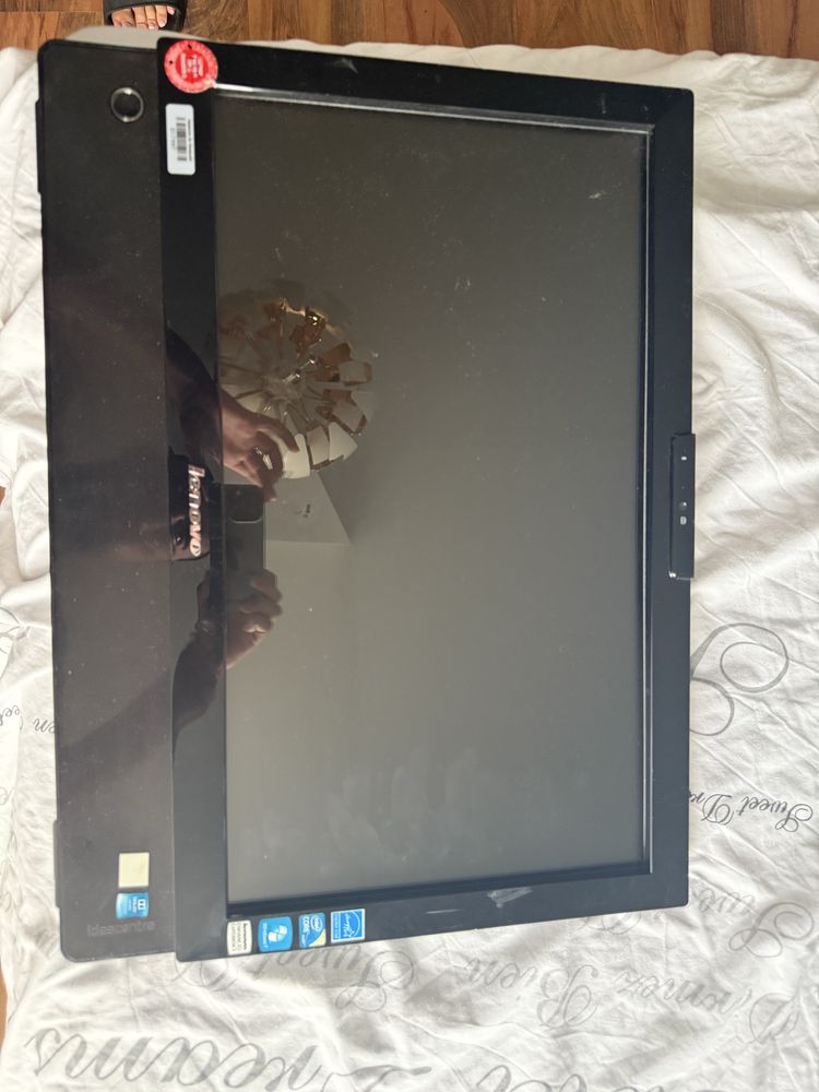 Lenovo ideacentre A700