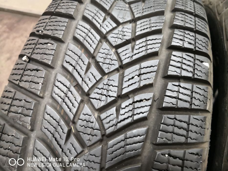 225 65 17 цола гуми като нови Goodyear dot 20