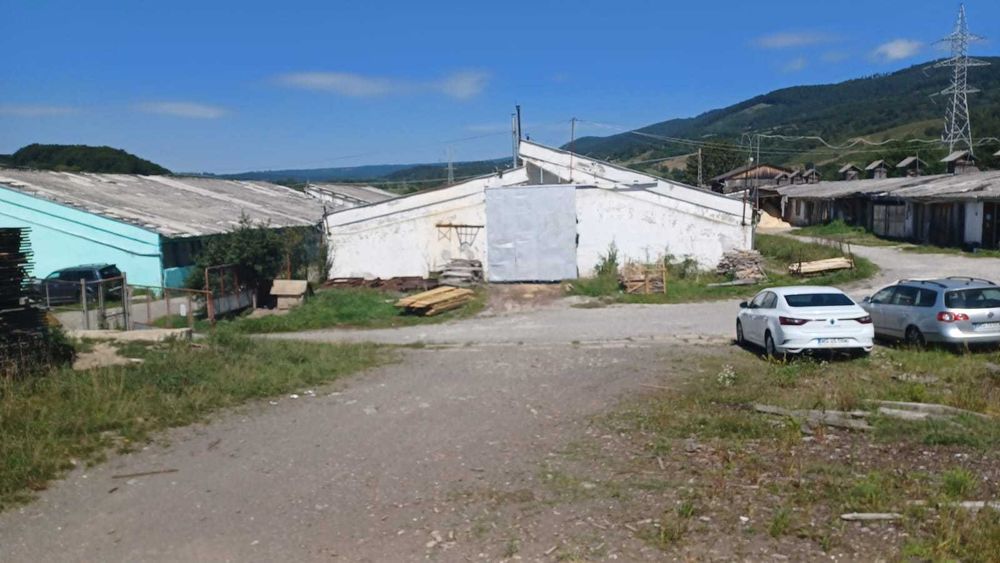 Închiriez hală de depozitare sau hala de productie și teren intravilan