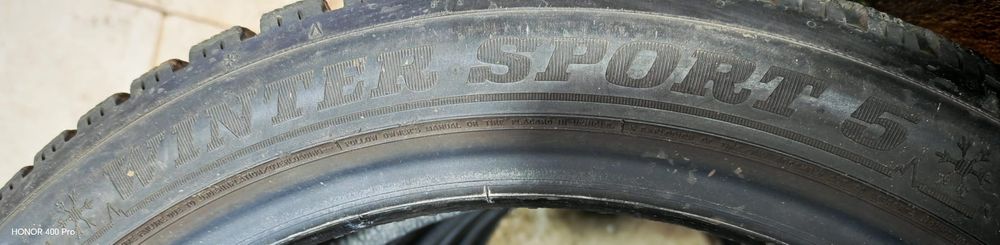 235 40 r18 iarna Dunlop