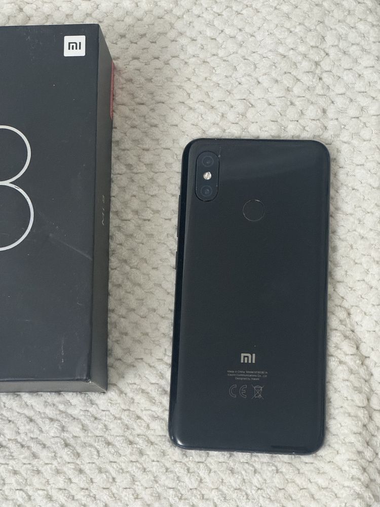 Продам Xiaomi mi8