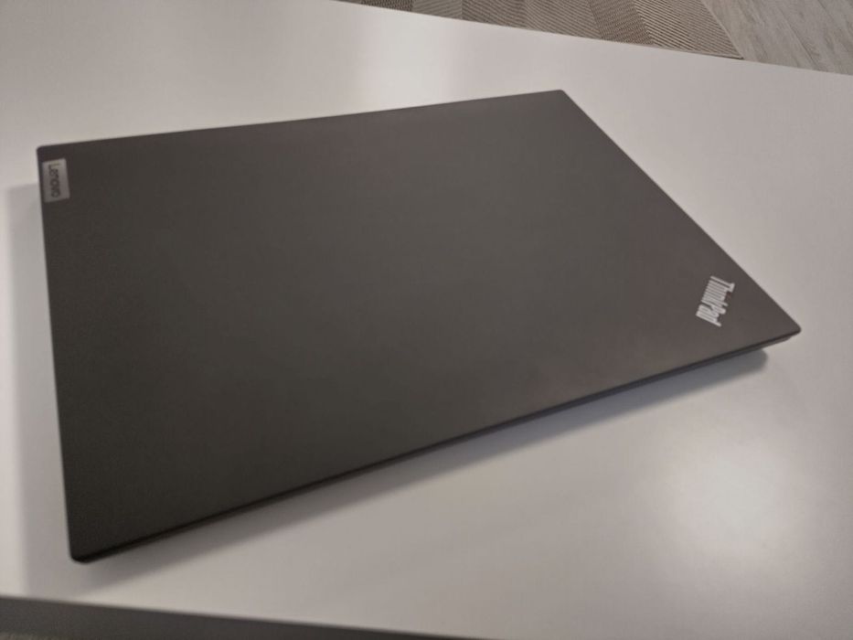 Lenovo Thinkpad T16 Gen 2