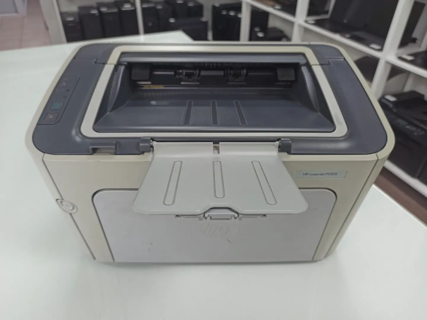 Принтер HP LaserJet P1505 в хорошем состоянии(б/у)!