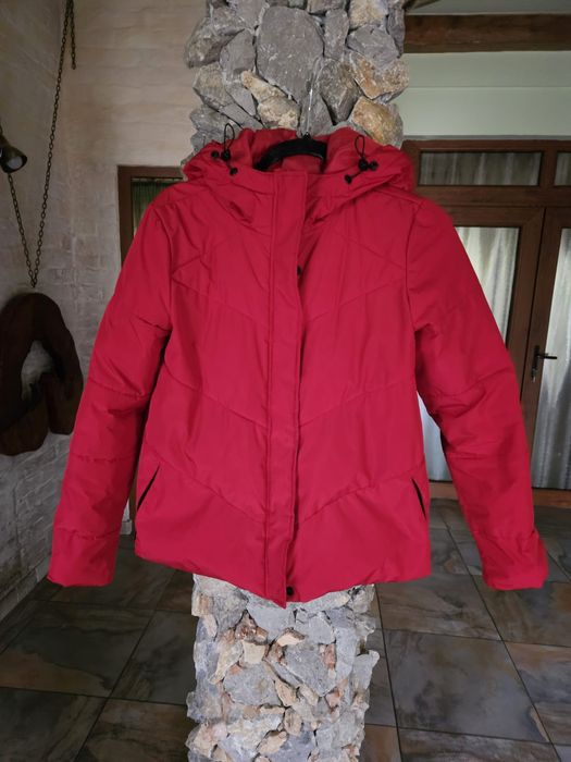 Geaca matlasată Cropp