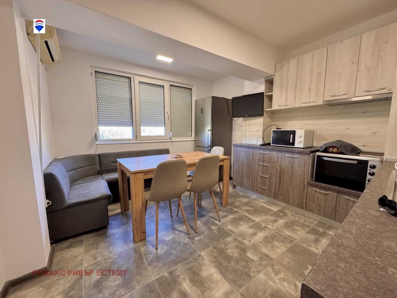 Продава се Едностаен апартамент в Русе, Родина 2 - 46 кв.м за 1564 €/кв.м - Снимка #1