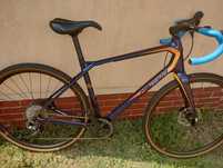Cursiera/gravel carbon(size M) merida silex 6000 gtx 810