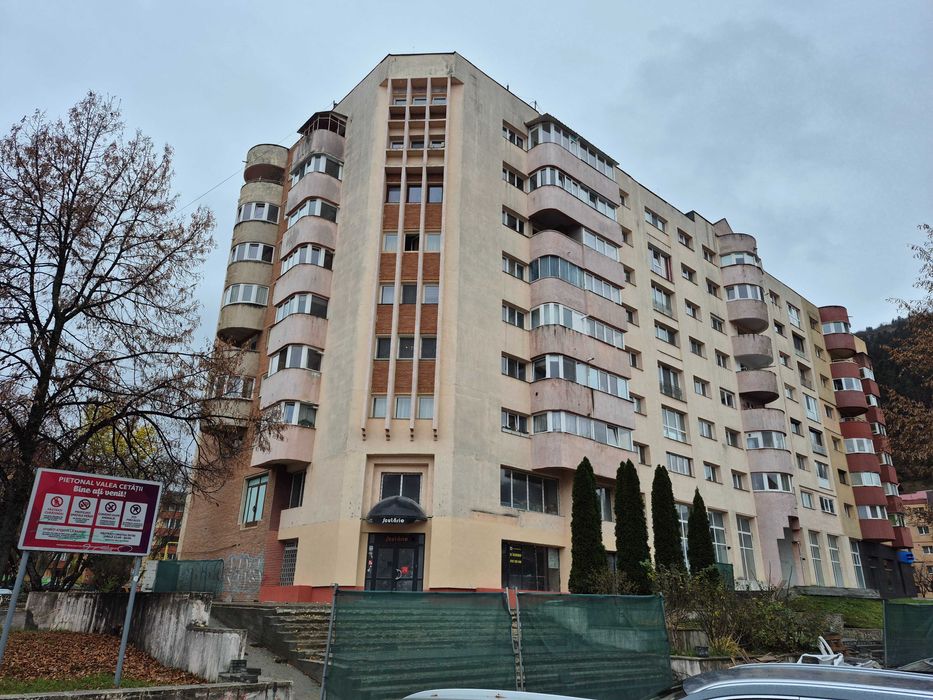 Proprietar, vând garsoniera Răcădău