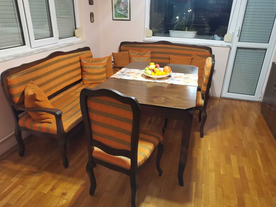 Комплект за трапезария