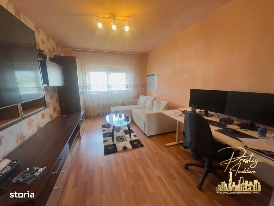 Apartament cu 3 camere de vanzare in zona Lacul Rosu,Rogerius - Oradea