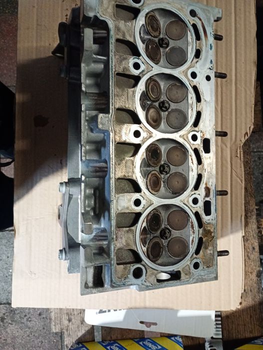 Chiulasa chiuloasa vw passat b6 1.6fsi blf Octavia 2 blf 03c103358s