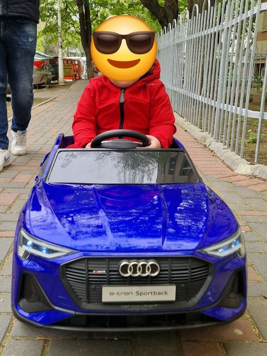 Masinuta electrica pentru copii Audi E-Tron SportBack