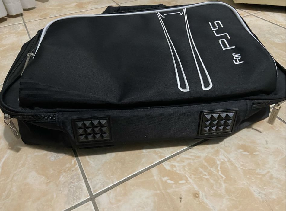 PS5(disk) cu accesorii deosebite