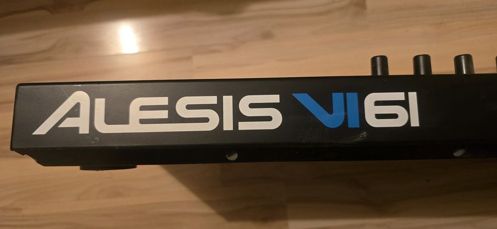 MIDI Контролер/Синтезатор - Alesis VI61