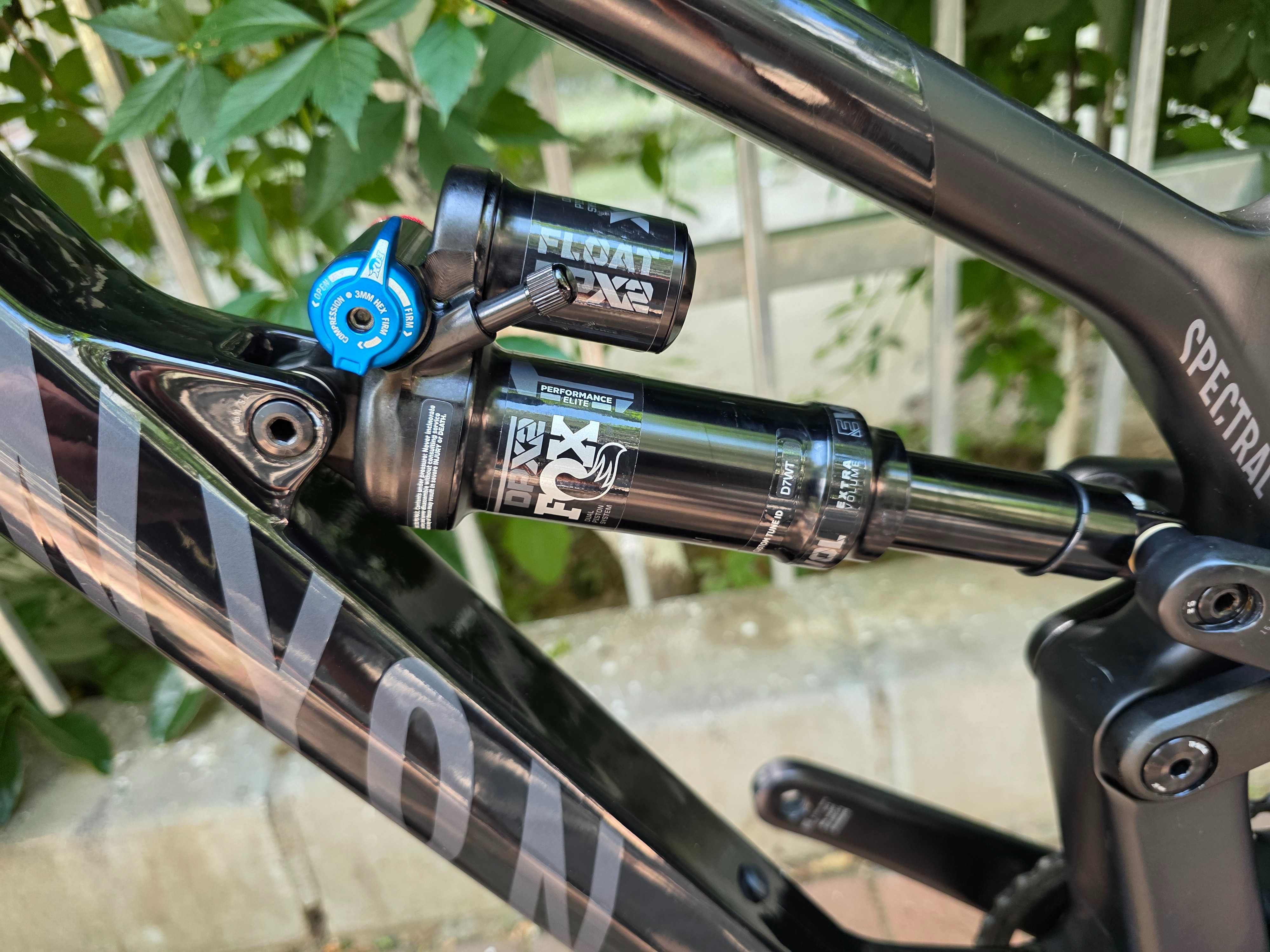 Canyon Spectral 29r carbon