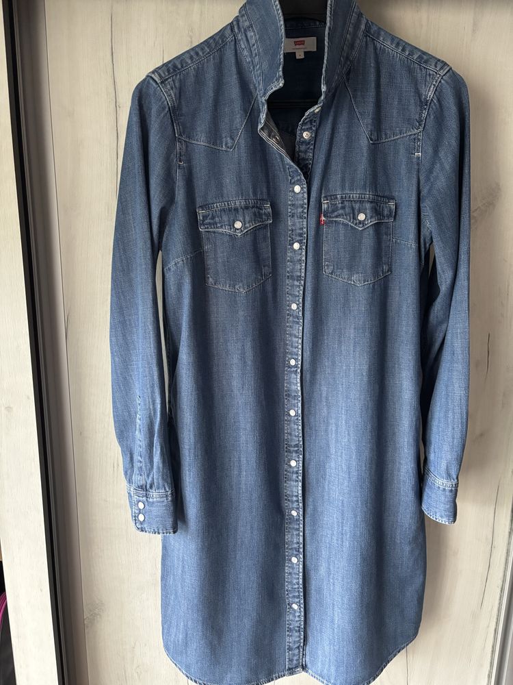 Оригинална дънкова рокля LEVI’S, M размер