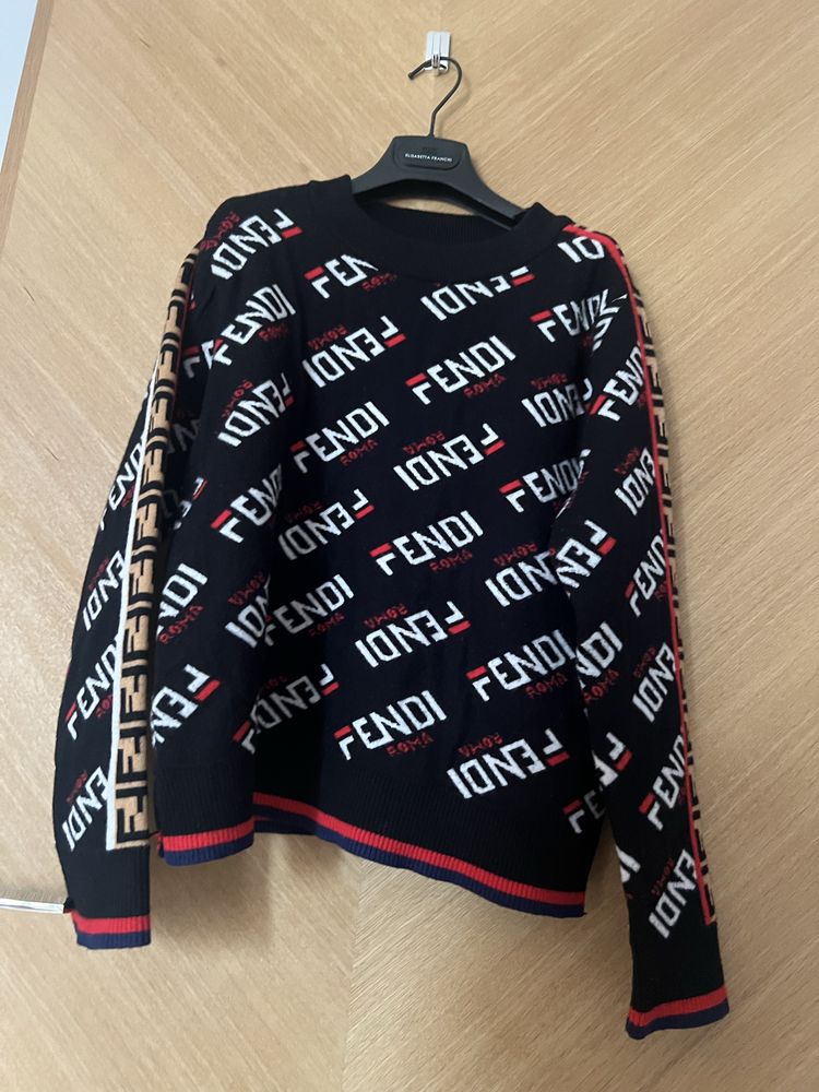 Сет пола и блуза FENDI