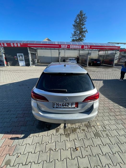 Vând Opel Astra K 11.2016