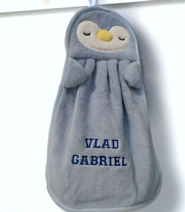 Prosopel personalizat prin broderie