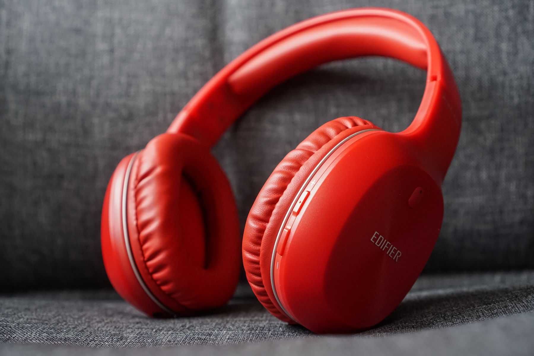 Продам новый наушник Edifier W800BT plus/55 часов работы от батареи/