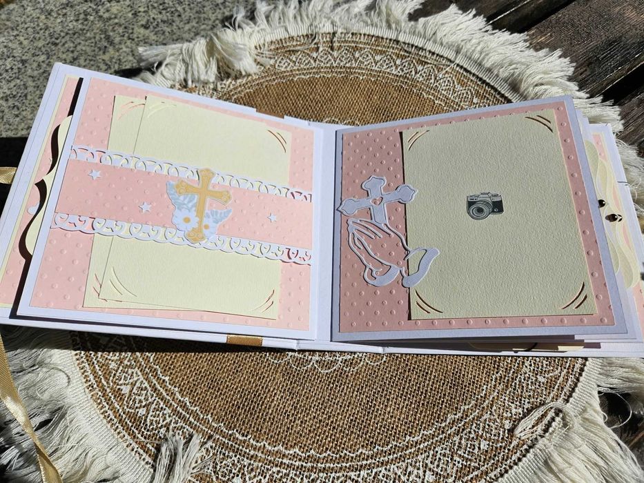 Албум за кръщене. Наличен!