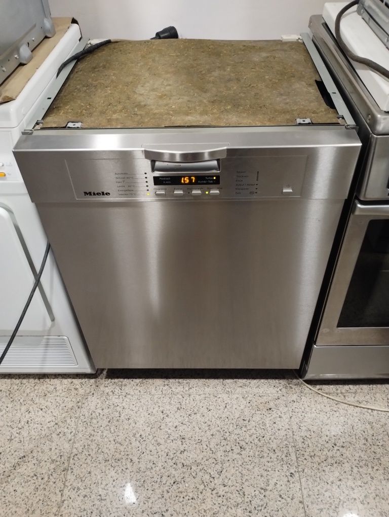Иноксова съдомиялна MIELE G1225 eco