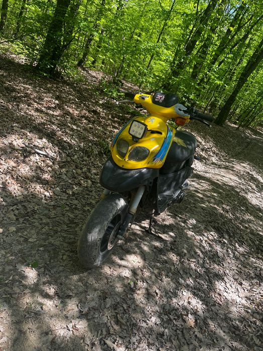 Vând scuter pegeout trekker 49cc