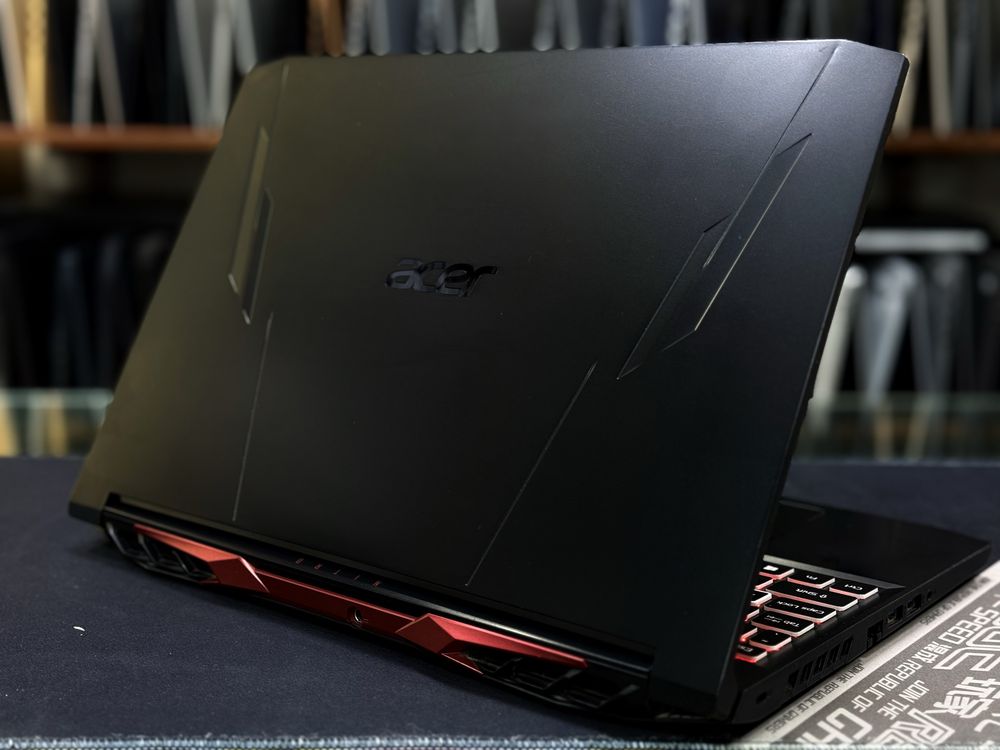 Acer Nitro 5 RTX-3070 8GB 32/512GB i9-11900H 11-avlod