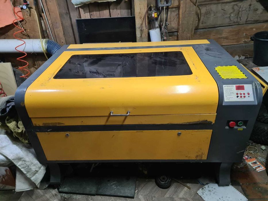 Лазерный станок 900х600 CO2