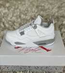 Jordan 4 Retro Oreo White Air Grey