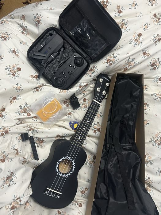 Укелеле и Дрон для ребенка