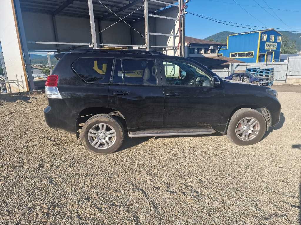 Dezmembrez dezmembrari Toyota Land Cruiser J150 an 2013 7 locuri