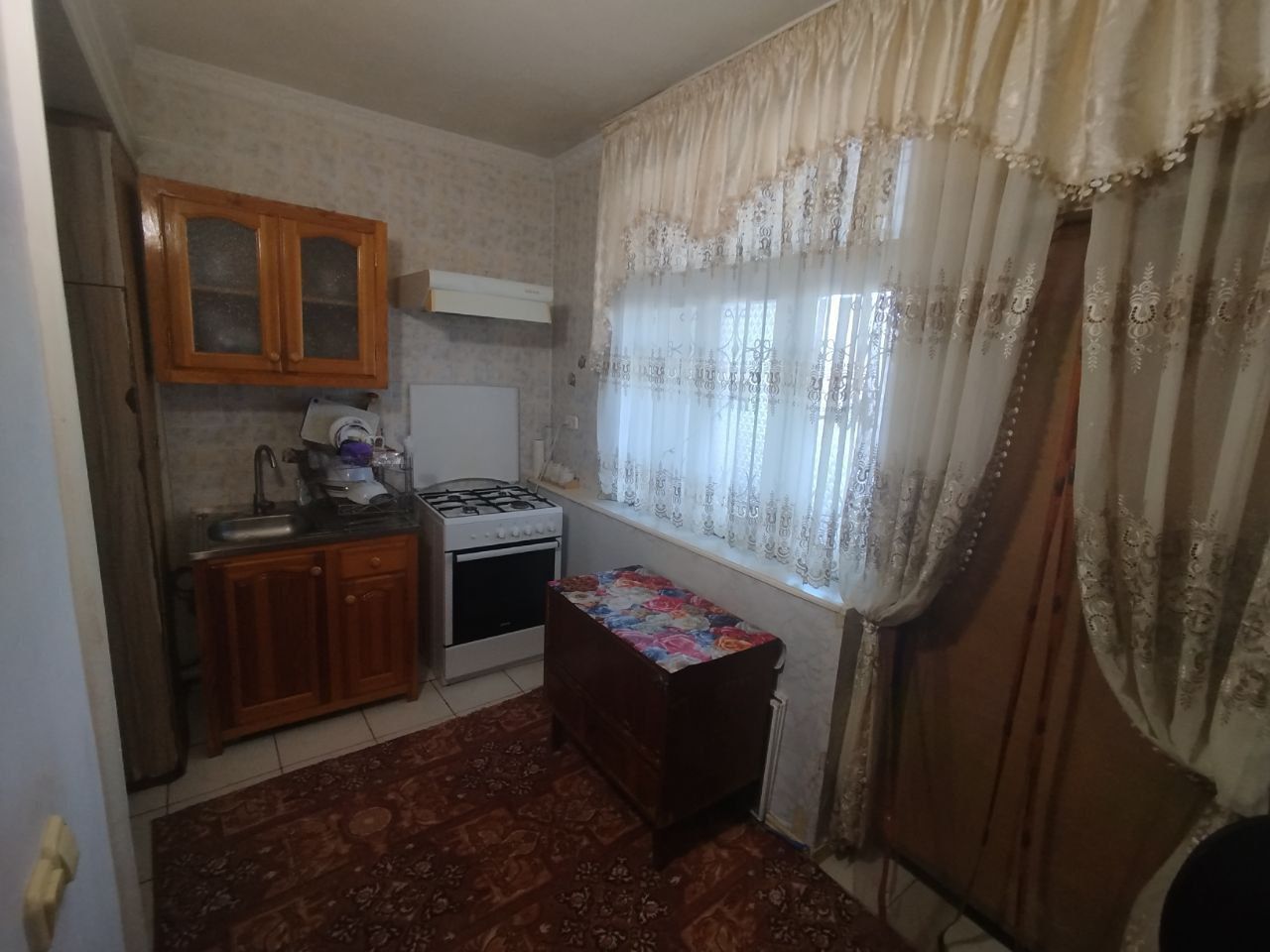 Продаётся трёх комнатная квартира