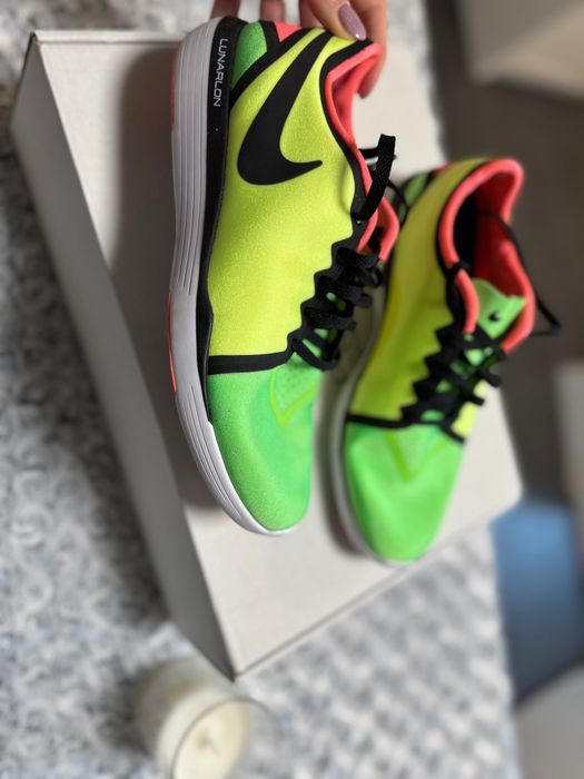 Неизползвани боти, обувки на ток, Nike и други-цена 30 лв на всеки бр.