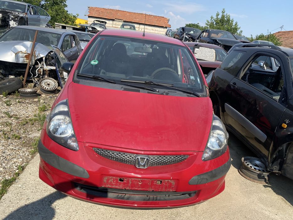 Хонда джаз 1.2 на части