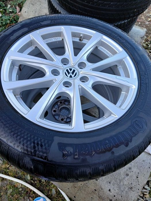 Vând set de jante cu anvelope Volkswagen 215/65 R 17 H iarna-vara