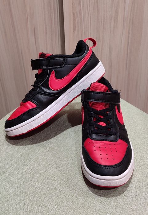 Сникърси Nike Court Borough Low 2