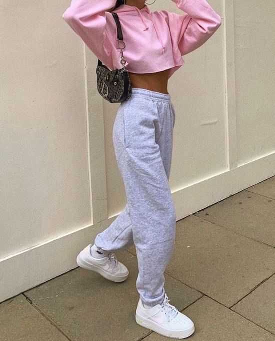 Pantaloni gri sport  material elastic