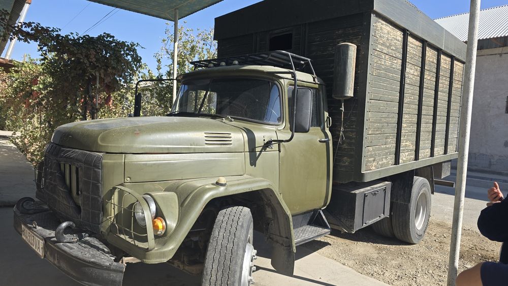 Зил - 131 сотилади.