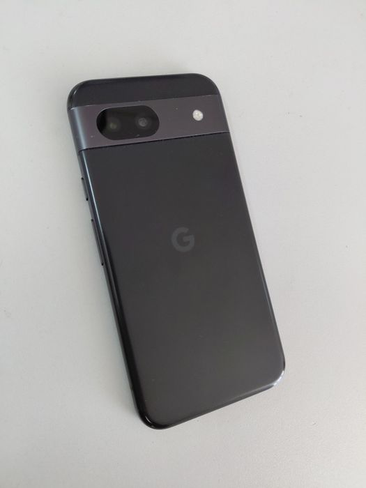Pixel 8a с коробкой