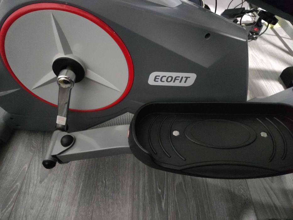 Bicicleta eliptica EcoFit 2601P aproape noua volanta 10kg 32 trepte