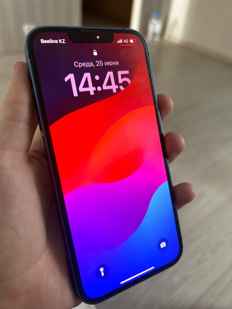 Продам iphone 13