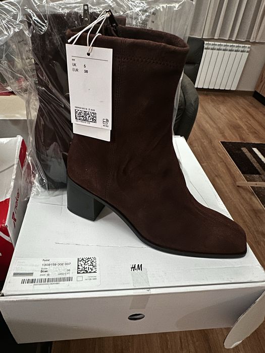 Къси ботуши с ток H&M