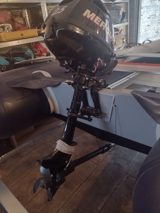 Надуваема лодка Промарин с твърдо дънно