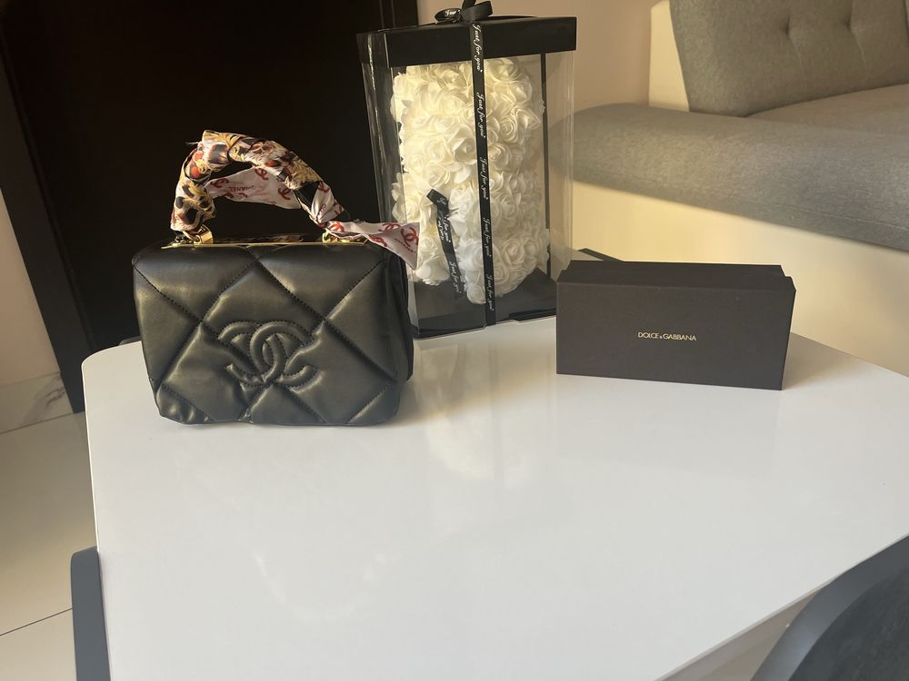 Chanel букле и кожа