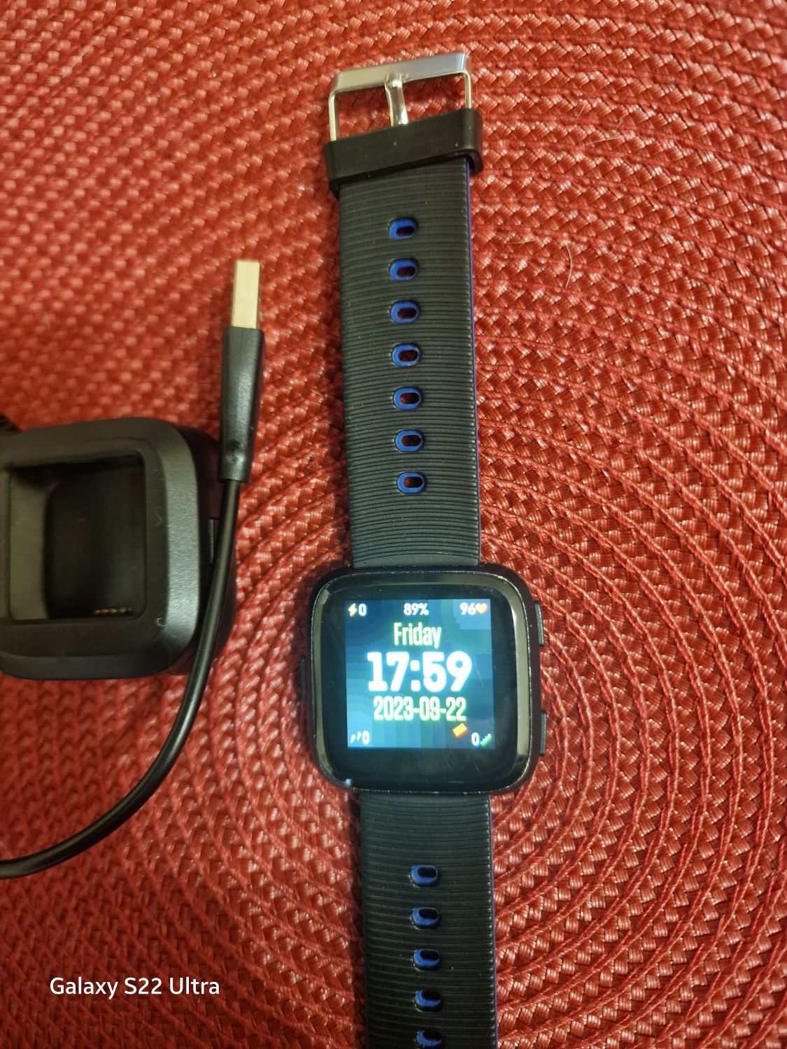 Смарт часовници, Fitbit Versa Lite и Fitbit Versa 2 ( плащане с карта)